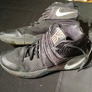 Nike Kyrie 2 Wolf Pack